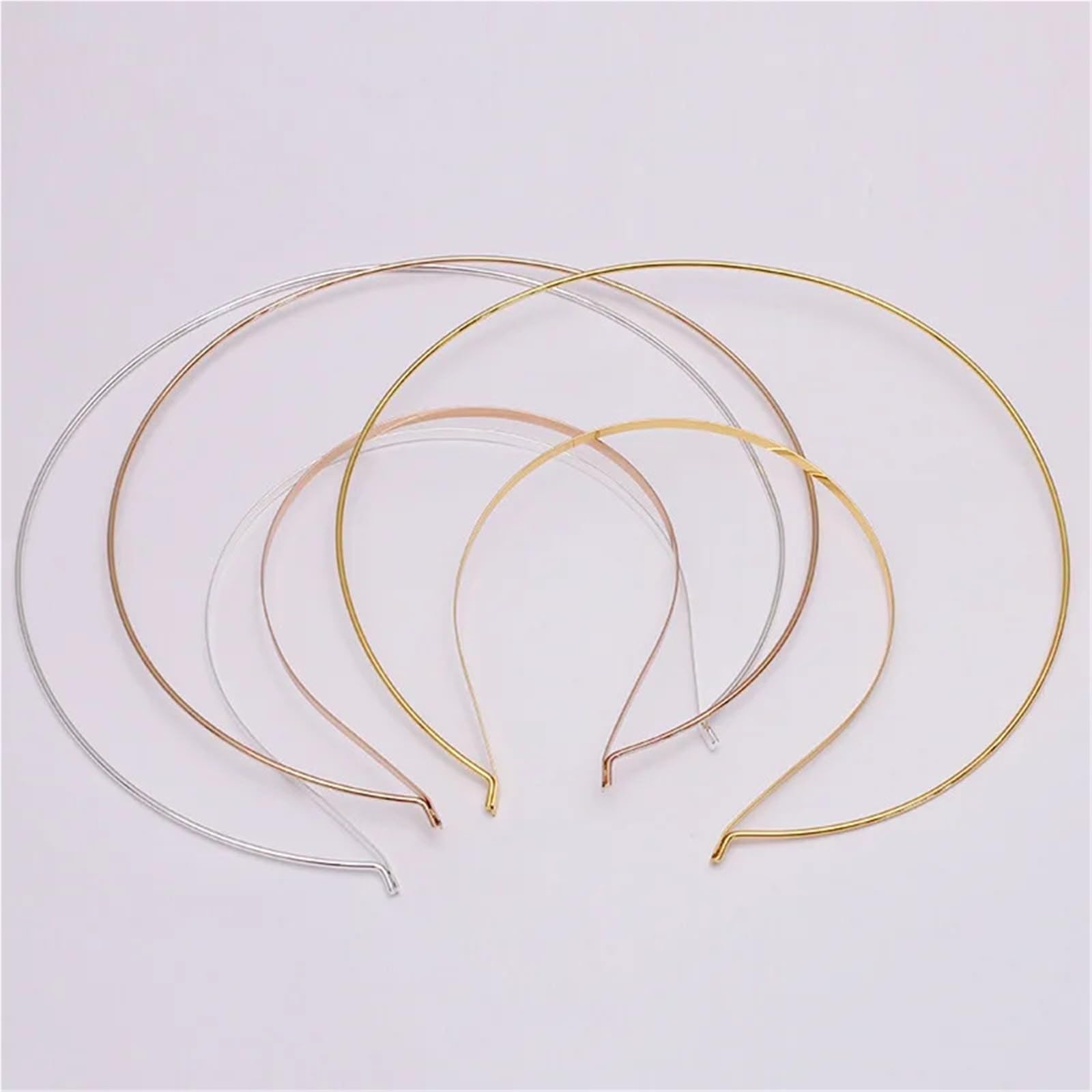Fasce per capelli in metallo a doppio strato Fascia for capelli in metallo a due strati a doppio filo