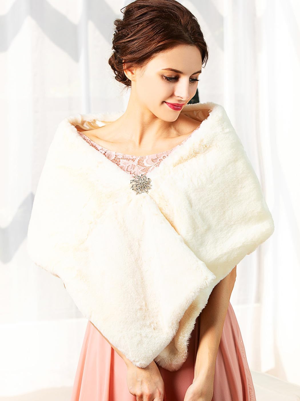 Women's 1920s Wedding Faux Fur Shawls and Wraps Bridal Winter Fur Stoles Scarfs with Brooch for Bride - Image 5