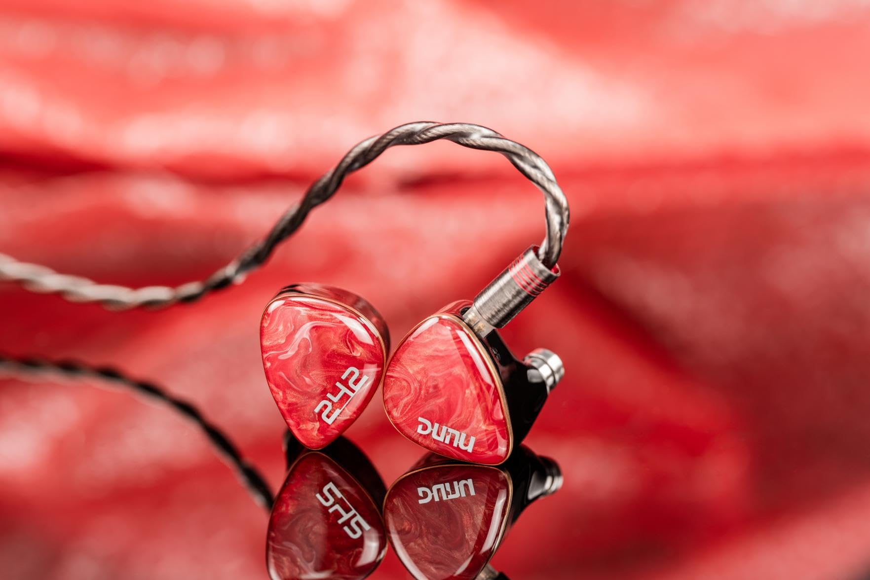 Fanmusic Dunu DN242 In-Ear-Kopfhörer, kabelgebunden, HiFi-IEM-Kopfhörer mit 2DD 4BA + 2 Planar 8-Treiber-Treibern, 0,78 mm, 2-poliges Premium-Kabel (Standard-Version)