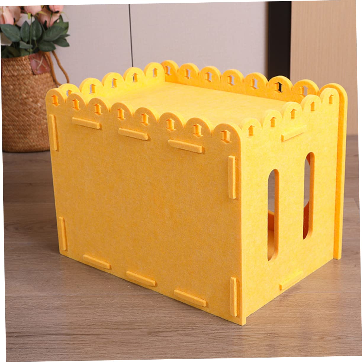 Detachable Felt Cat Nest dla z Kocimi Zabawami Oddychająca Poduszka Do dla Zwierząt Kwadratowy Kocie Legowisko Żółty