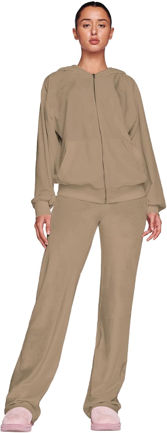 yidengymx Womens 2 Piece Velour Tracksuit Two Piece Soft Velvet Hooded Sweatsuits for Women Lounge with Pockets - Image 7