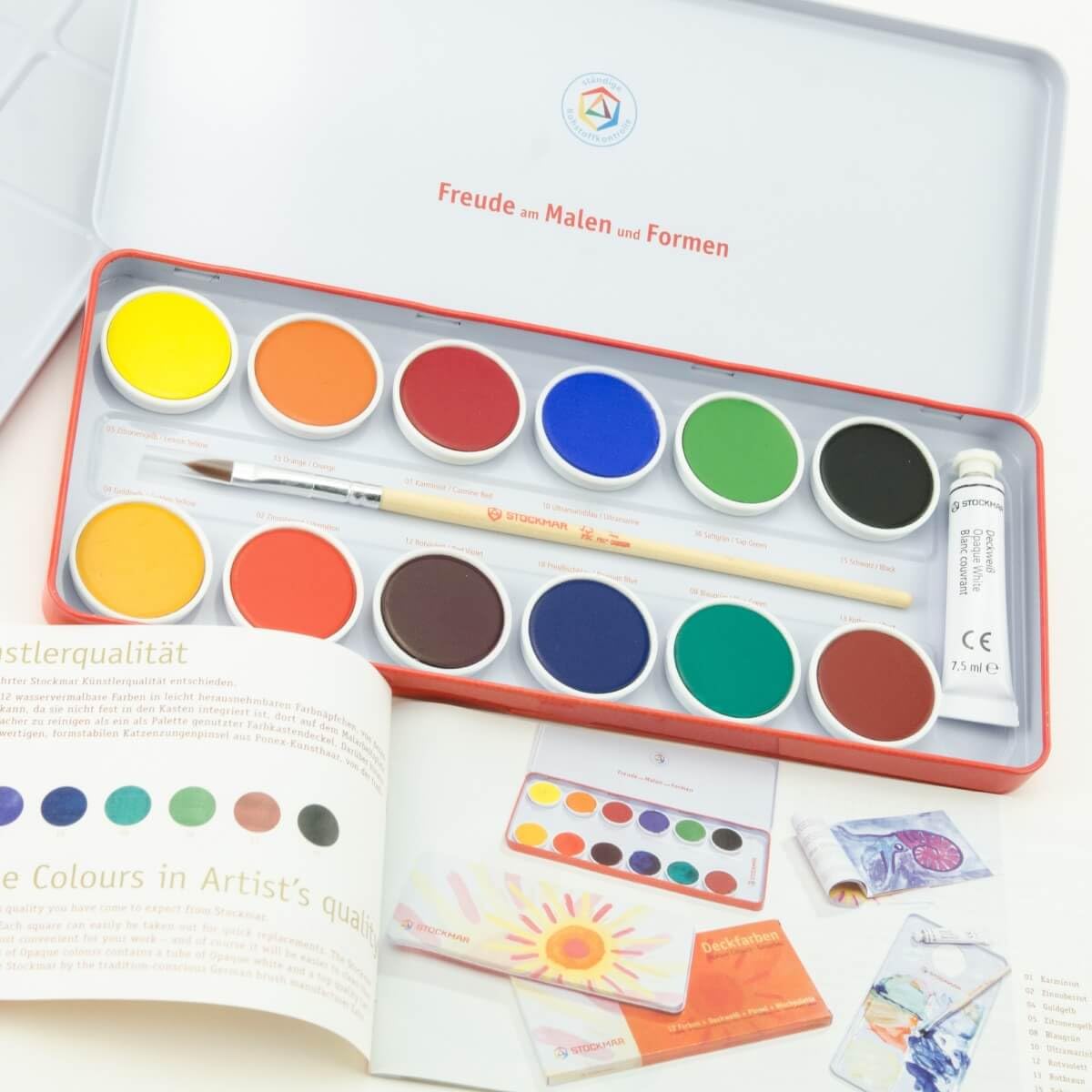 Stockmar Set di scatole di colori opachi (12 colori per pentole, tubo di vernice bianco opaco, pennello e tavolozza)