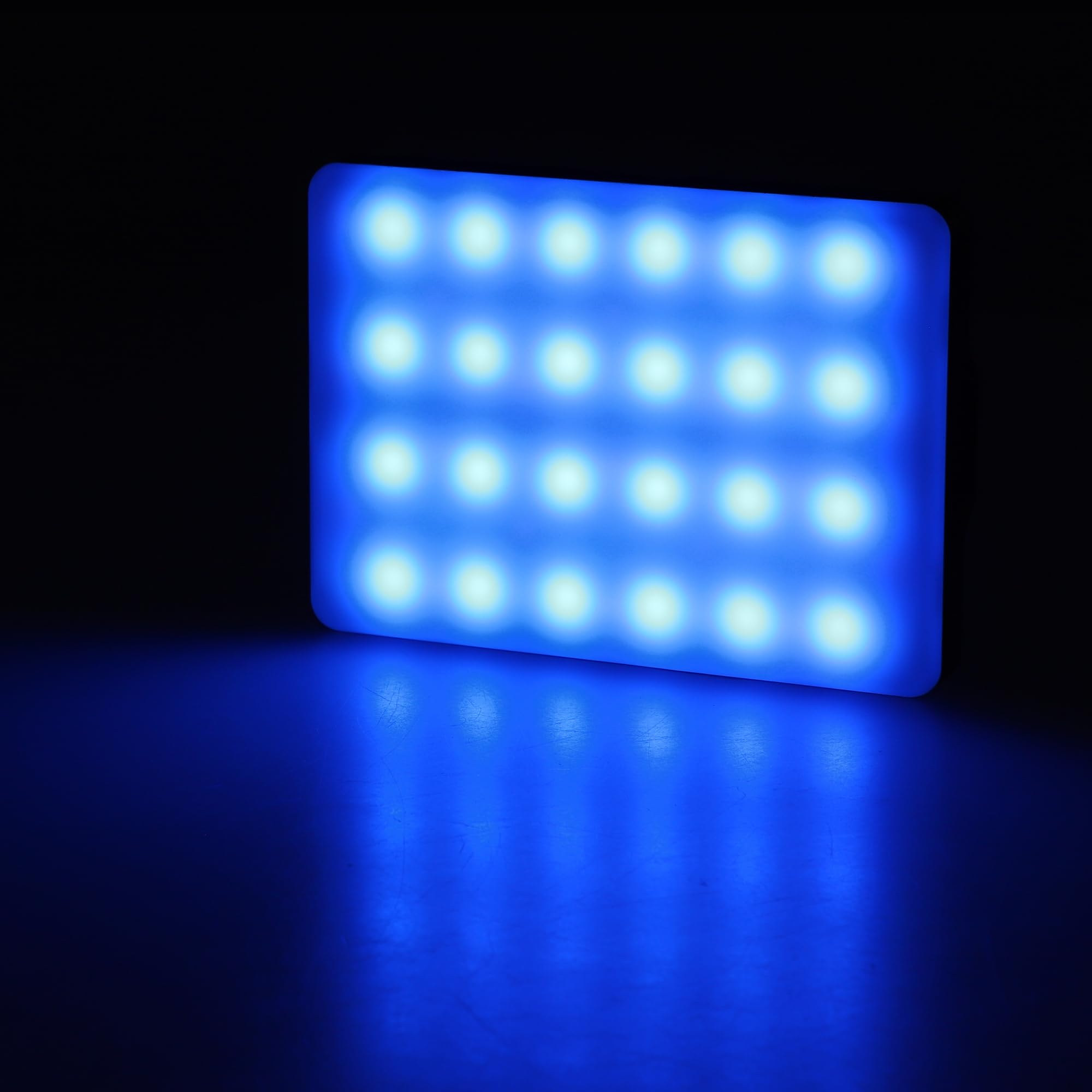 ayex SL60AI - Luce LED per smartphone USB ricaricabile, illuminazione perfetta di ritratti, immagini di prodotti, Vlogs, selfies o Livestream, dimmerabile, 3200-5600k, 60 perline LED