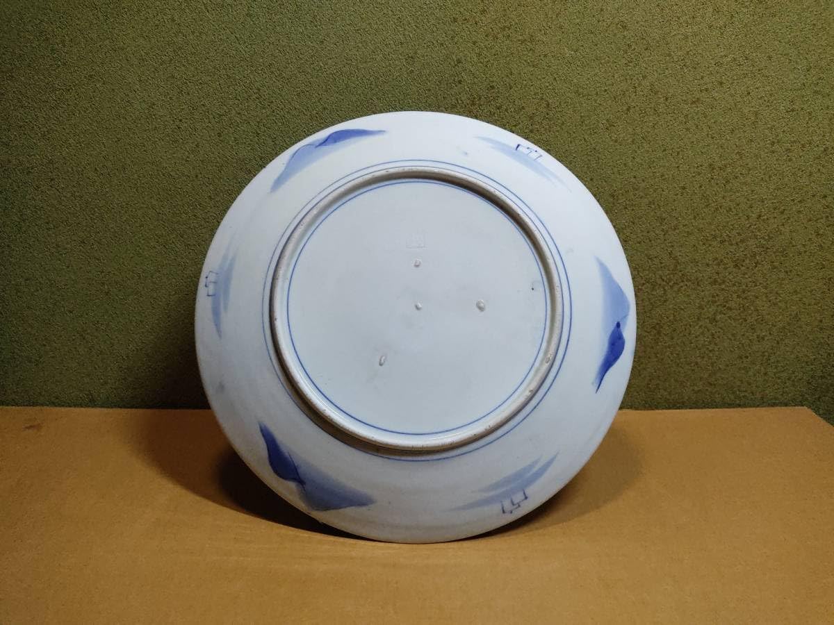 山水 海 染付 5枚組 箱入り 窯傷 歪み 中皿 楽天市場】【波佐見焼】【山水唐草寄せ変形角皿小】【染付絵変わり