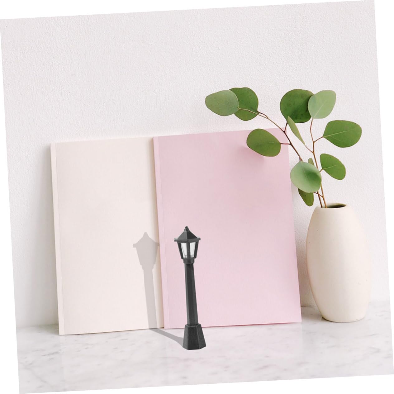 FRCOLOR Mini Lampadaire Décoratif Réverbère Miniature Pour Maison De