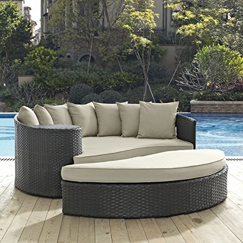 Luxury Outdoor Daybed with Canopy
