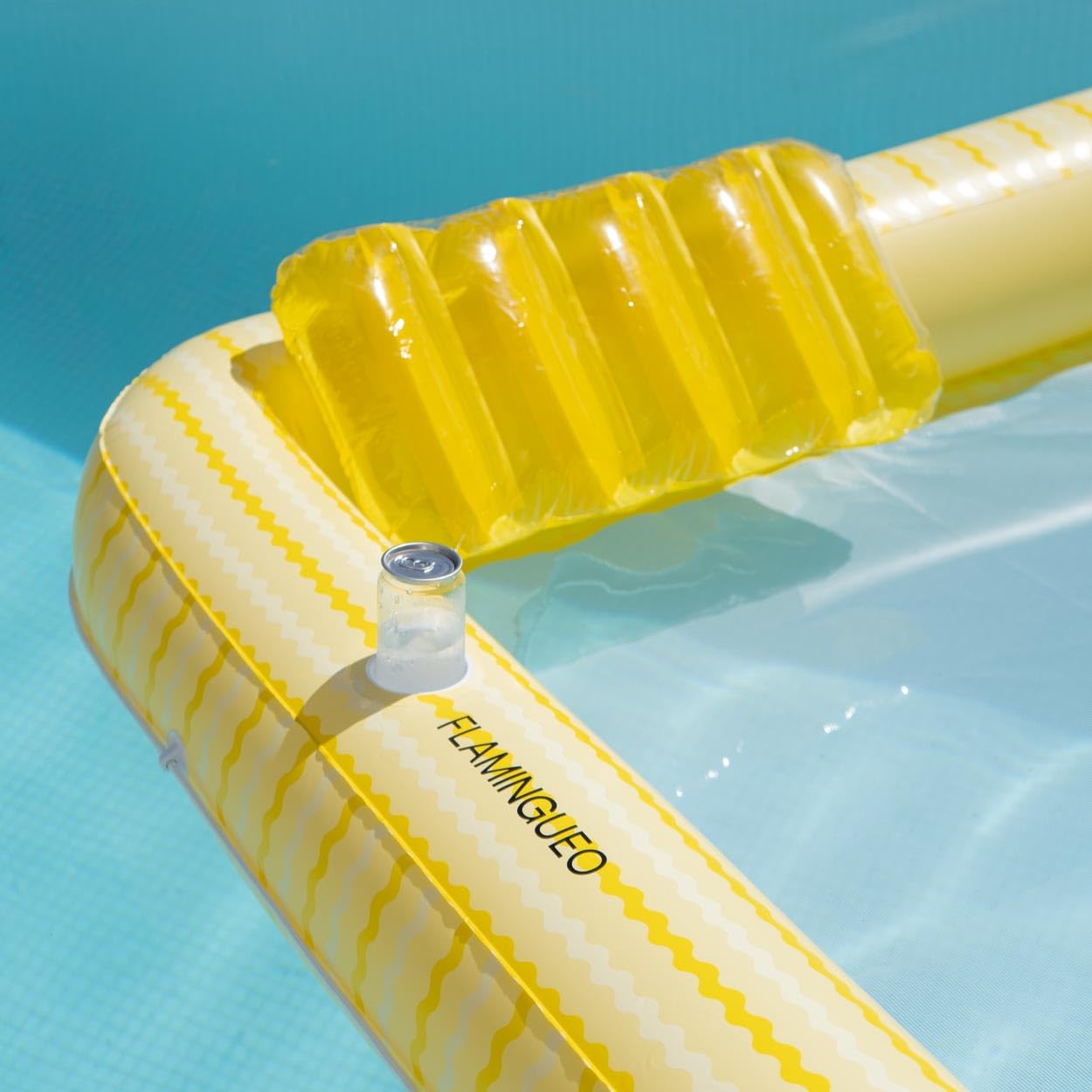 Flamingueo Colchoneta Piscina - Flotador Playa - Tamaño Extra Grande - Base de Rejilla - Dos Posavasos - Dos Almohadas Extraíbles
