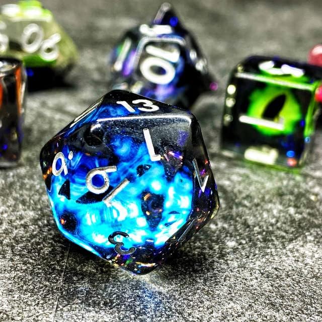 Miniatura 8 de Sage's Portal Animal Familiars - Juego de dados poliédricos de resina para Dungeons and Dragons RPG Pathfinder, mesa TTRPG (ojos de dragón arcoíris