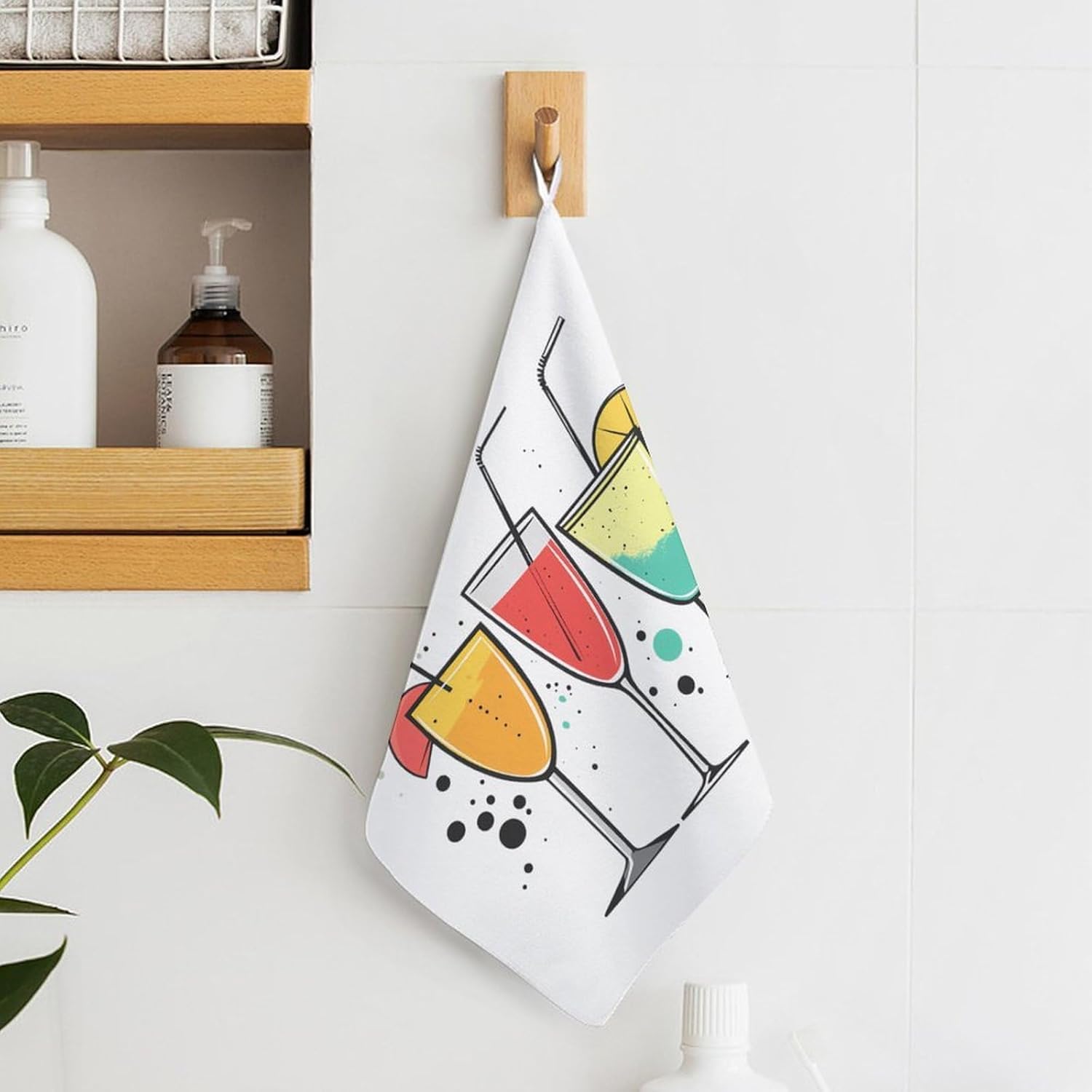Three Martini Cocktail Towel Hand Towels Decorative Towel for Bathroom Kitchen Shower Gym 4PCS