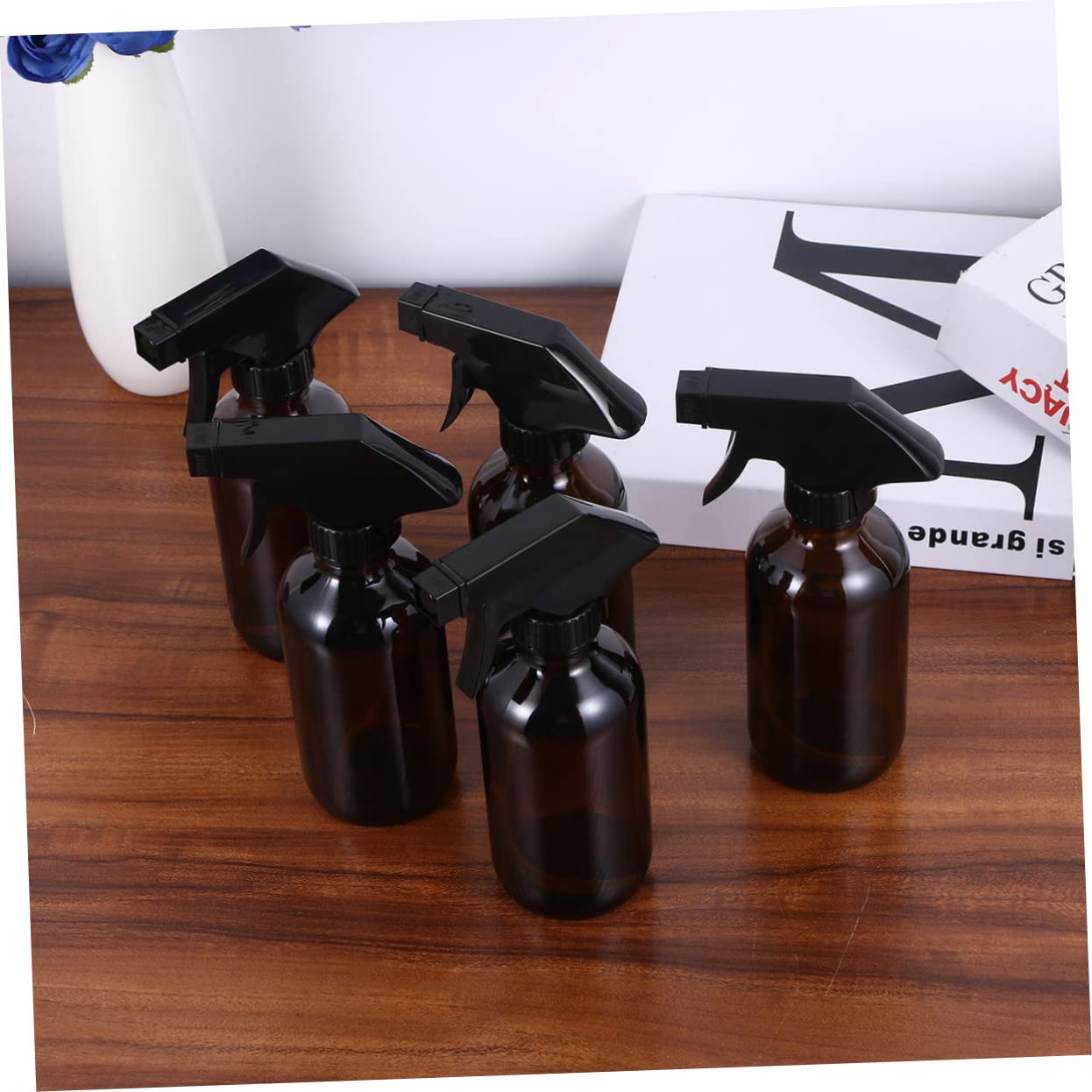 MAGICLULU 4 Stück Braune Glas Wassersprühflaschen 250ml Nachfüllbare Sprühflaschen aus Glas und Pp für Friseursalon und Aromatherapie