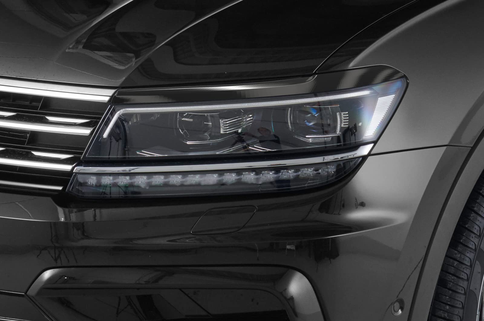 CSR-Automotive Scheinwerferblenden Kompatibel mit/Ersatz für VW Tiguan II (Typ AD1) SB286-G