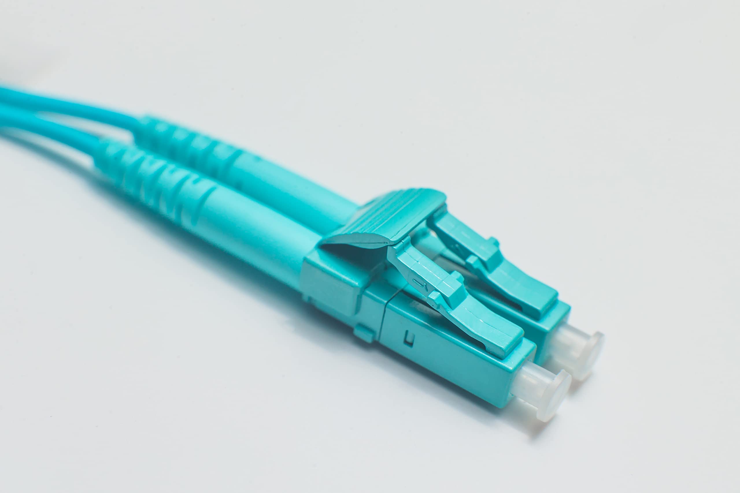 【大セール】マルチモード光ファイバーケーブルコード50メートル Fibermall 光ファイバー パッチコード OM3 マルチモード 両端MPO