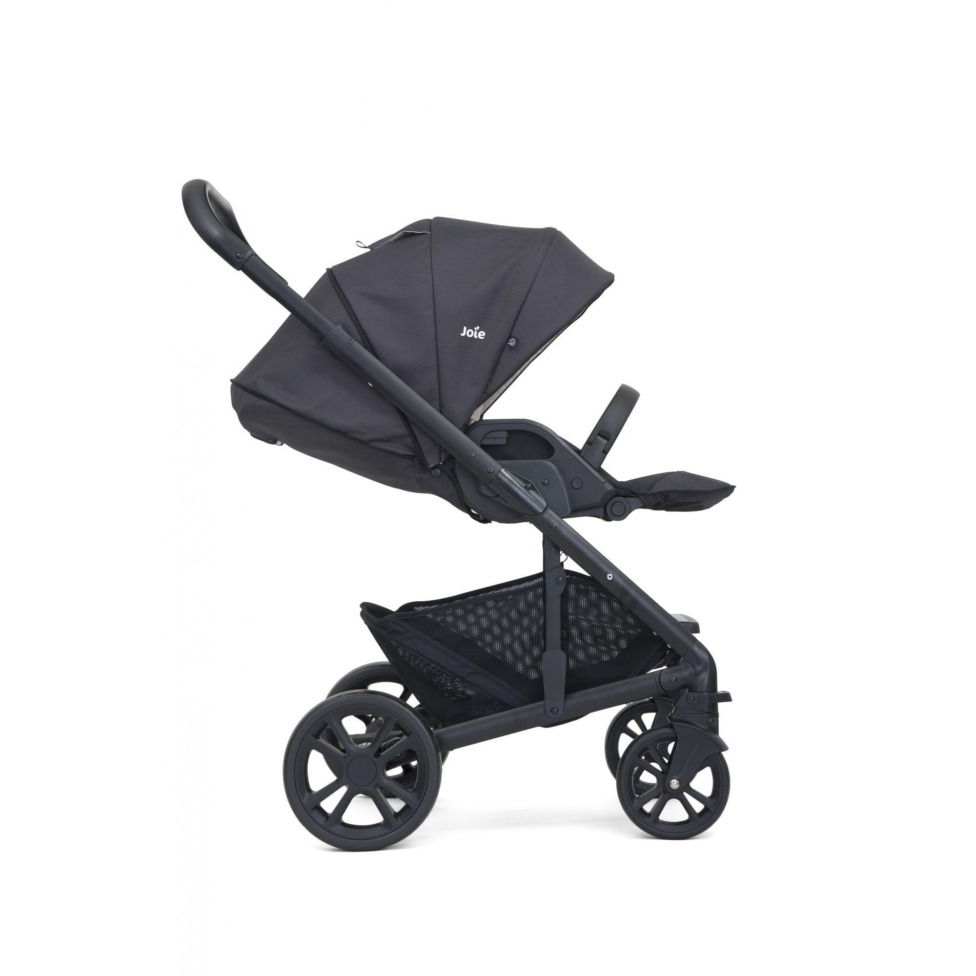 Joie Chrome Trio Reisesystem, leicht faltbarer Buggy, flache Liegeposition, Regenverdeck, Babywanne & i-Snug 2 Babyschale, 0–22kg
