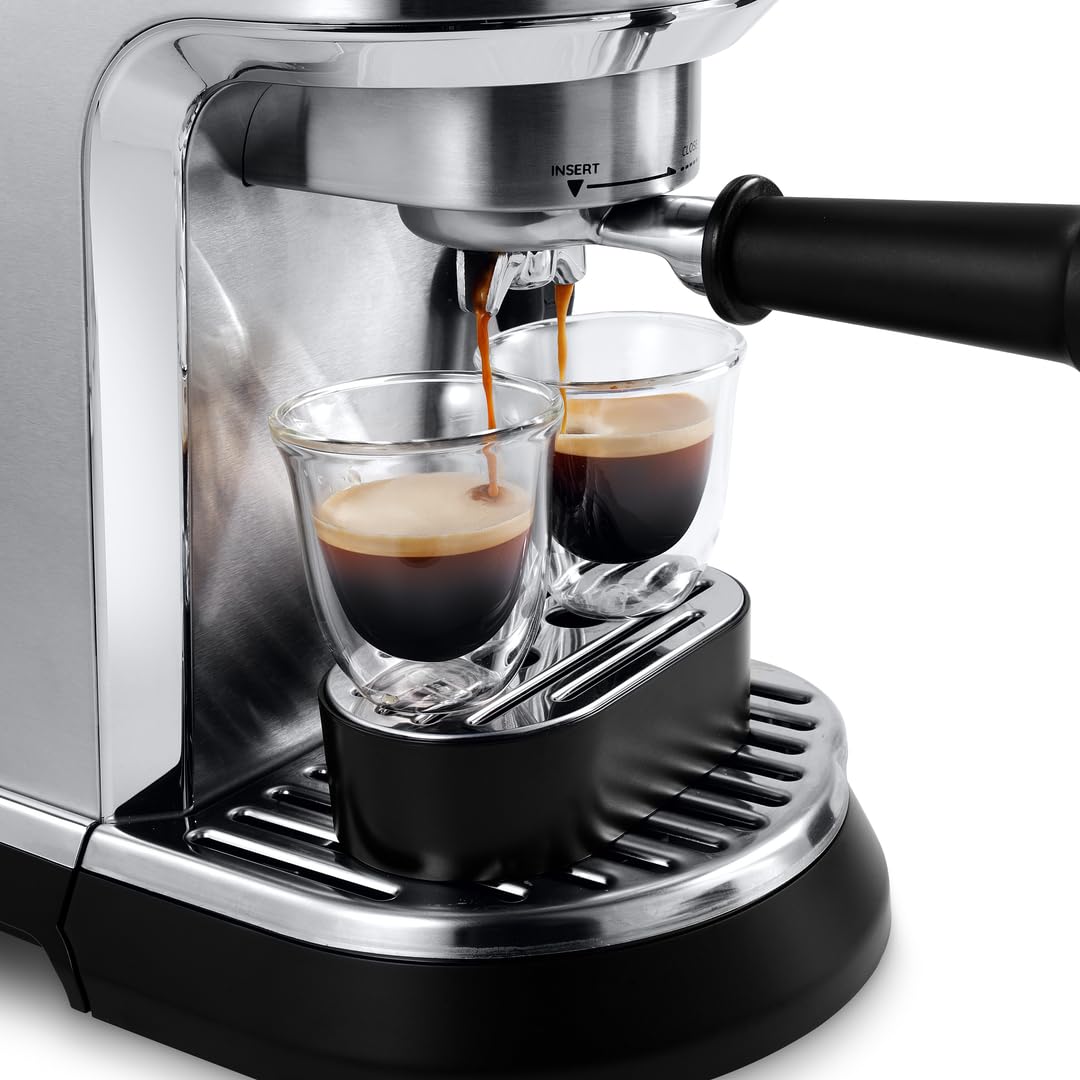 De'Longhi Dedica Maestro Plus EC950.M Macchina Caffè Espresso Manuale, Caffè Polvere o Cialde E.S.E, Montalatte Automatico Tecnologia Auto LatteArt, Serbatoio 1,6L, Spegnimento Automatico, Silver