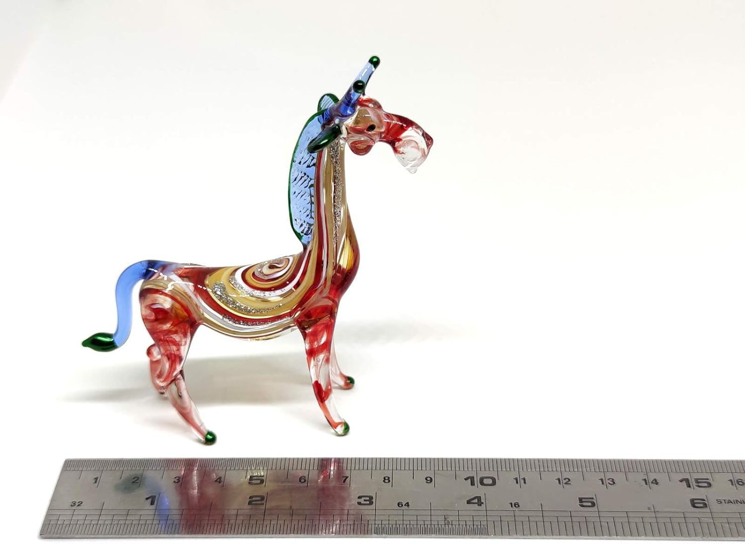 Giraffe Miniature Figurine - Hand Blown Glass Animal Sculpture - Tiny Collectible Art Gift for Wildlife Lovers Home Décor (3.5" Multi-Red)