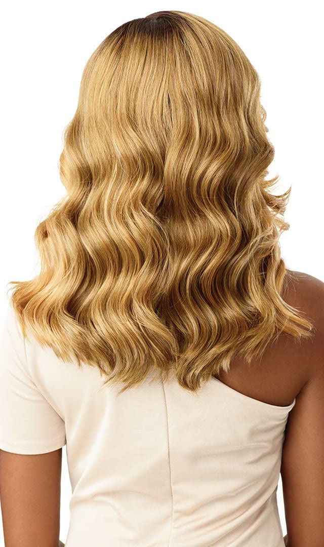 Amazon.com : Outre Synthetic Melted Hairline Lace Front Wig  display picture 1