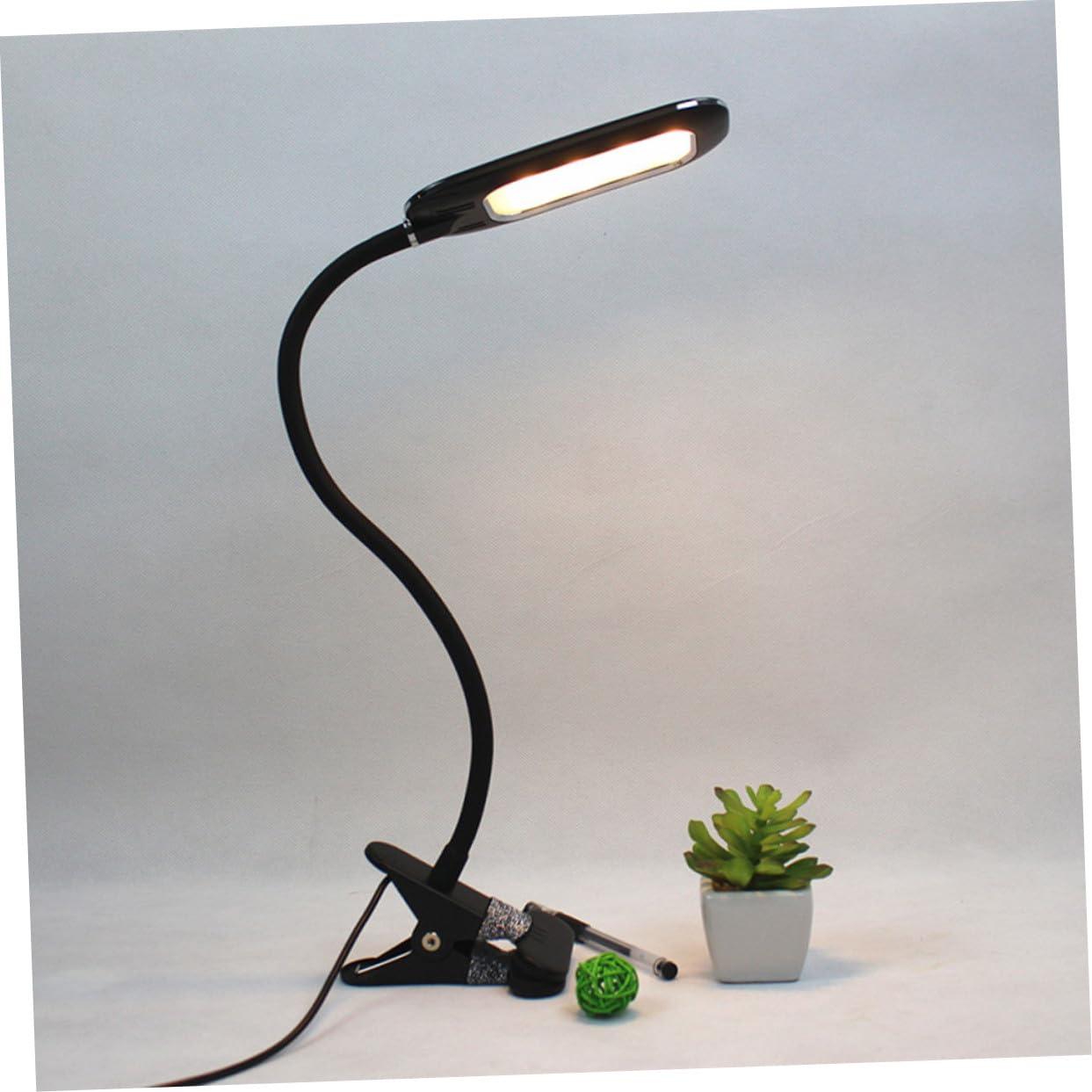 Hemobllo Luz Clip USB Lámpara de Lectura Lámpara de Clip Cuidado Ojos Portátil y Flexible Botón Pulsador para Cama Viajes Negra
