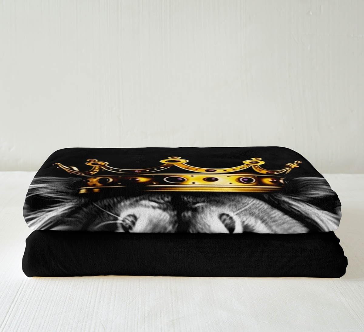 3D Wild Lion Flannel Blanket,Western Tropical African Animal Sketch Fuzzy Blanket for Children Present,Golden Crown Print Modern Black Polyester Throw Blanket for Couch, Twin Size (60 x 80 Inch)