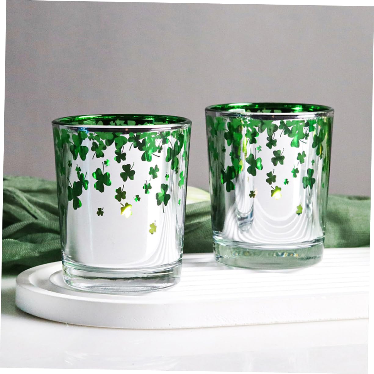 Mobestech 12pièces Bougeoirs Verre Vert Motif pour Saint-Patrick Décoration De Table pour Mariage Et Dîners Intérieurs