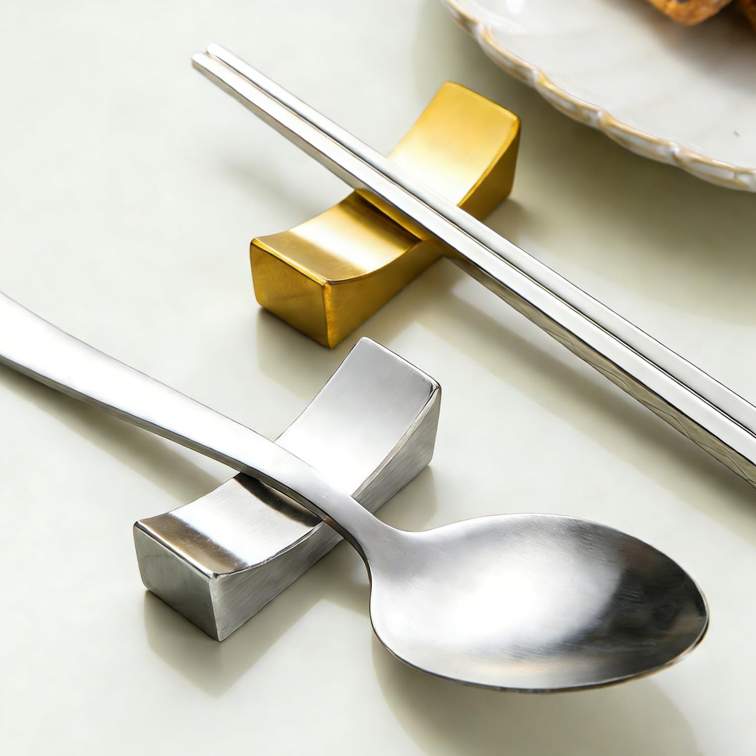 Angelkiss 4 supporti per bacchette in acciaio inox, per cucchiaio, forchetta, coltello, organizer da cucina per ristorante, hotel, casa, durevole e igienico (oro)