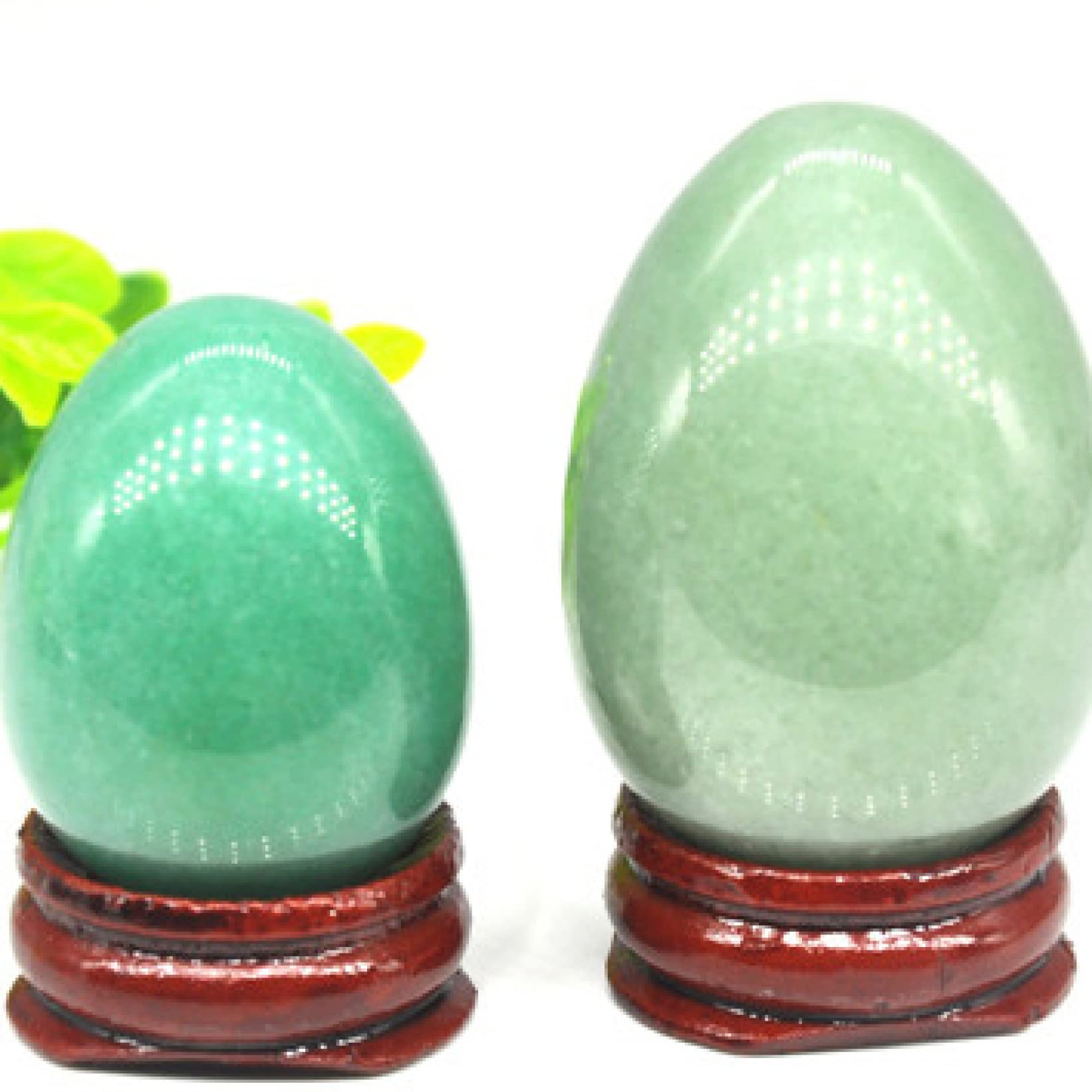 Venturina verde en forma de huevo para meditar en casa y armonizar el salon