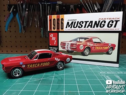 Vista 32 de AMT Round 2 1967 Ford Mustang GT Fastback Kit de modelos a escala 1:25, cromo (AMT1241)