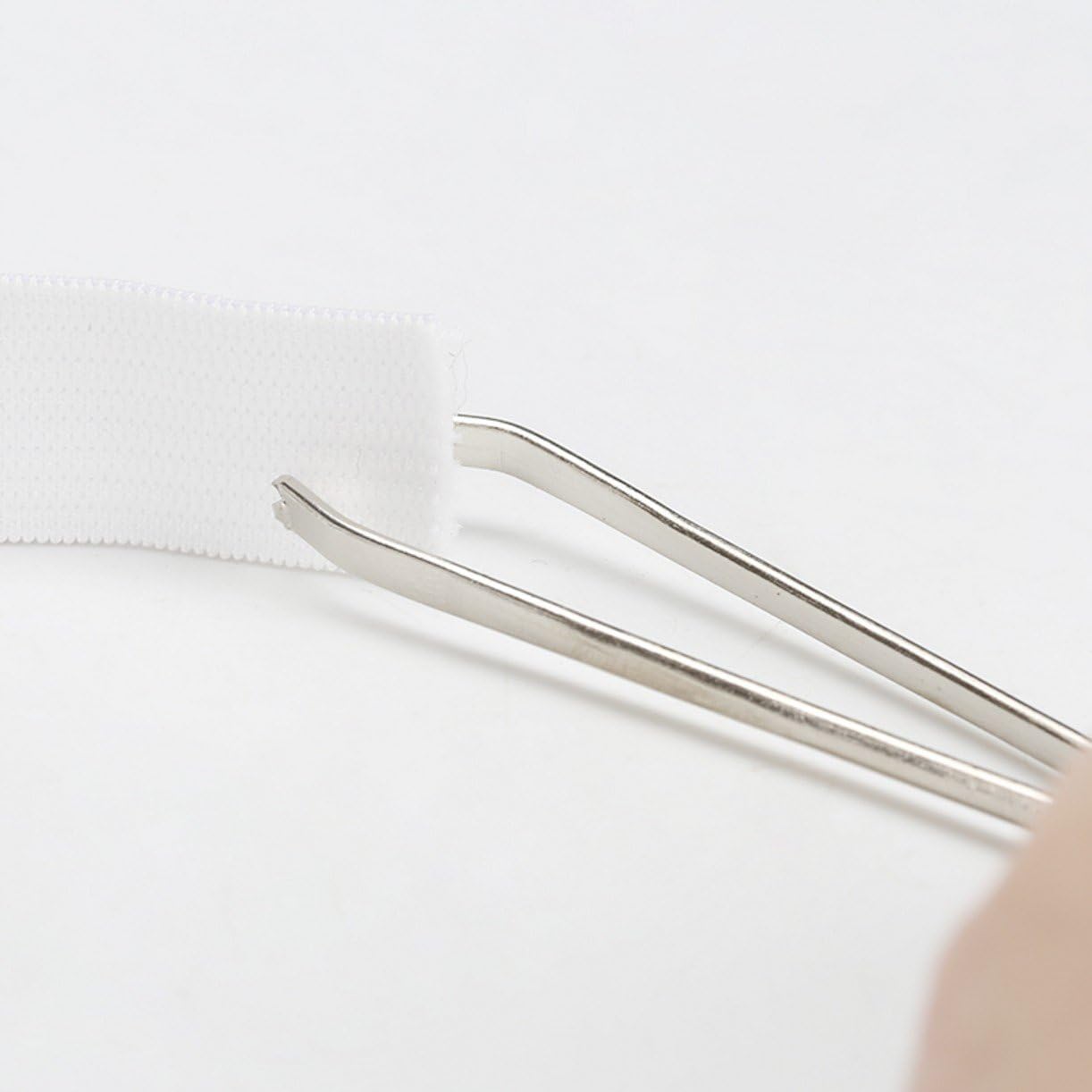 ZHONGJIUYUAN 50 Pieces Easy Pull Bodkin Threader Tweezers Sewing Machine Tweezers