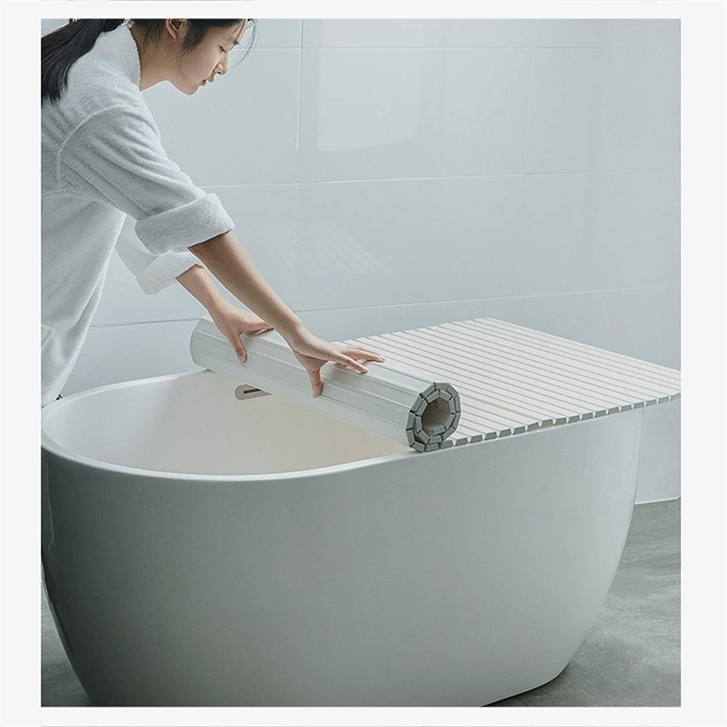 Couvercle d'isolation de baignoire pliable pour un moment spa à la maison