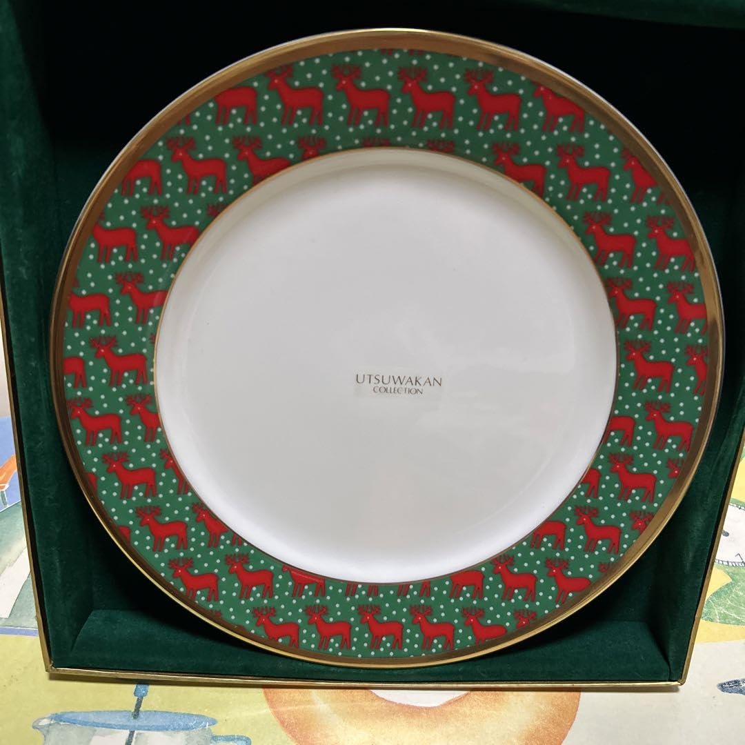 お値下げUTSUWAKAN COLLECTIONの大皿と小皿のセットです Amazon.co.jp: 飾り皿UTSUWAKANウツワカン : ホーム＆キッチン