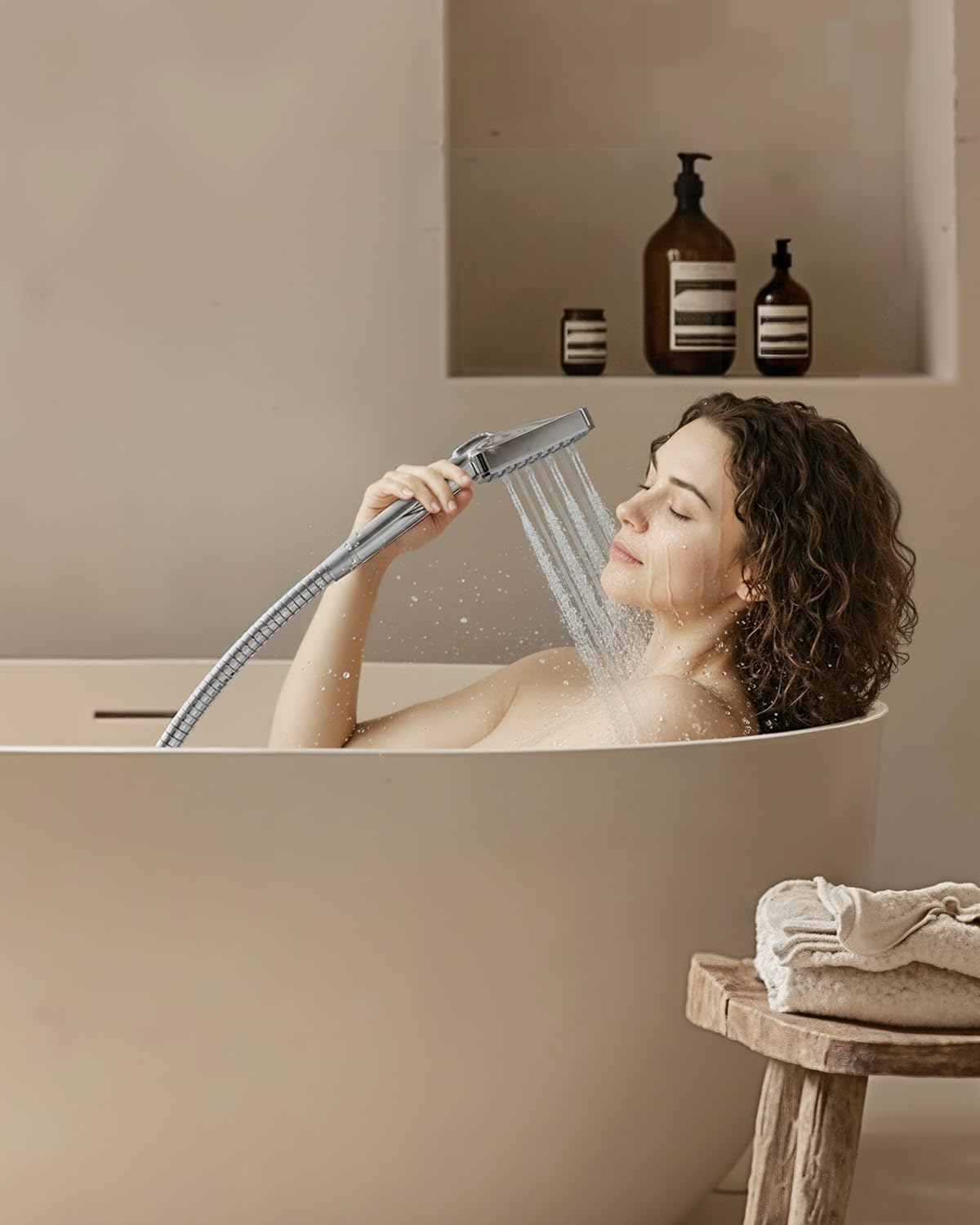 Soffione Doccia con Filtro per Acqua Dura Cobbe, 6+1 Modalità di Getto, Soffione Doccia ad Alta Pressione e Tubo Flessibile da 1,5 m con Filtro a 20 Stadi per la Rimozione del Cloro Residuo, Cromato