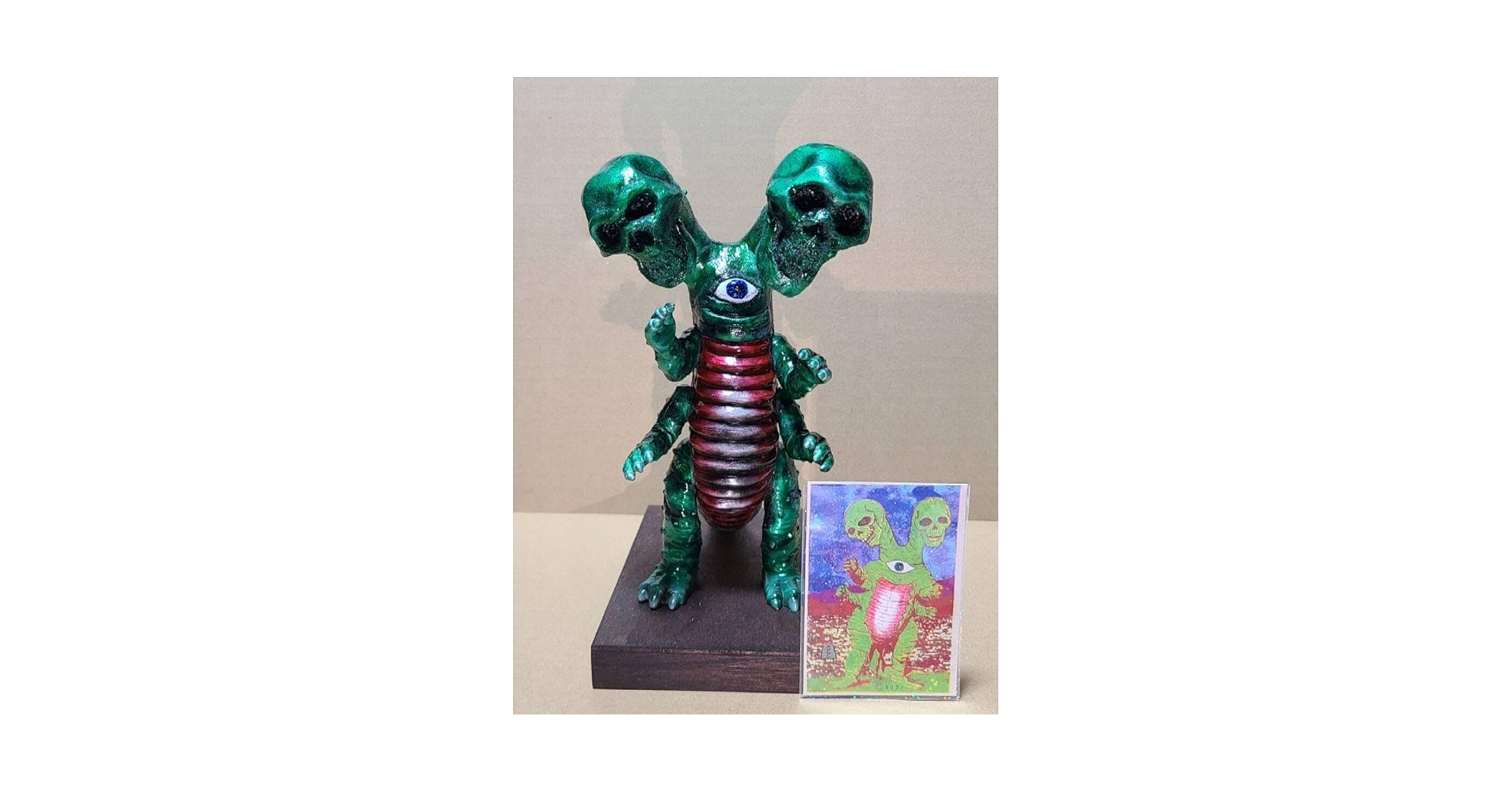 妖怪怪獣ギョロンデス　フィギュア　ブロマイド付き　パチ怪獣　自作アート Amazon.co.jp: 妖怪怪獣ギョロンデス フィギュア ブロマイド付き パチ