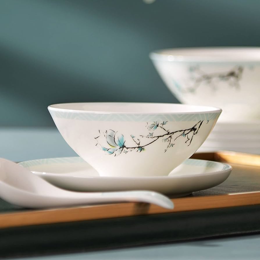  BONE CHINA　食器 Amazon.co.jp: エレガントなボーンチャイナ食器セット、4/6/8人