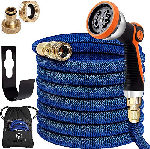 Preisvergleich Produktbild KESSER® Premium Flexibler Gartenschlauch / 30m ausgedehnt / + Wandhalterung / Wasserschlauch flexibel mit 3-Fach Latexkern / dehnbarer flexiSchlauch / Verschraubungen aus hochwertigem Messing, Blau