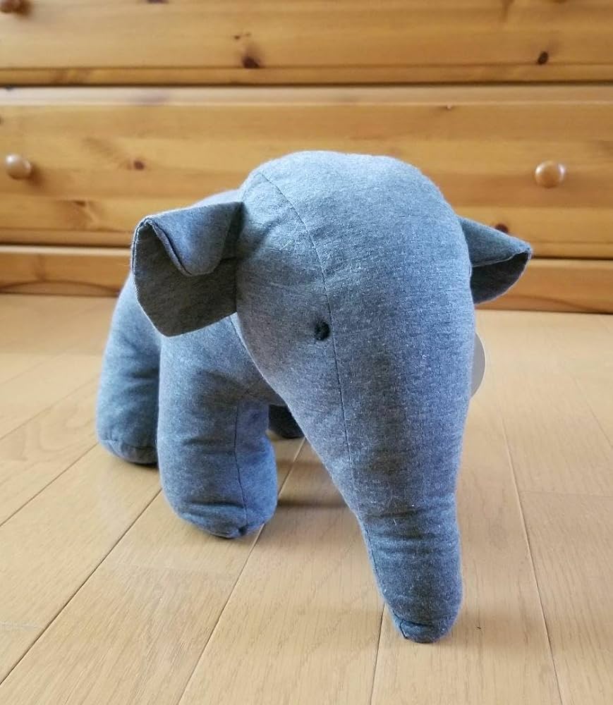 Amazon.co.jp: フライングタイガー象ぞうさんぬいぐるみ : おもちゃ