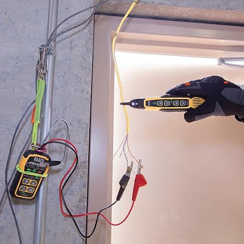 Miniatura 4 de Klein Tools VDV500-123 - Sonda de trazador de cables con luz de trabajo LED para Ethernet, Internet, teléfono, altavoz, coaxial, video y cables de