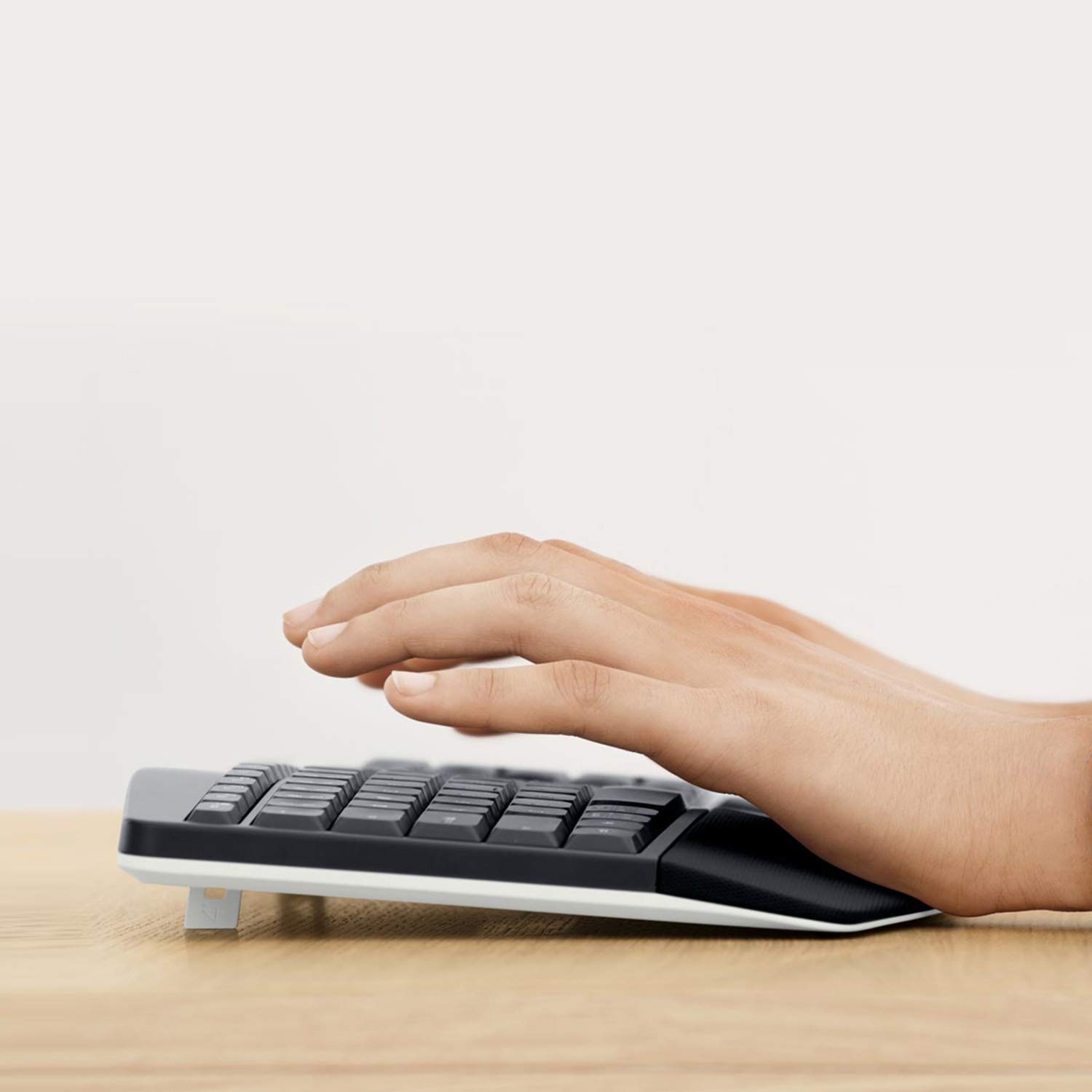 Amazon.com: logitech MK850 Performance Wireless Keyboard and
