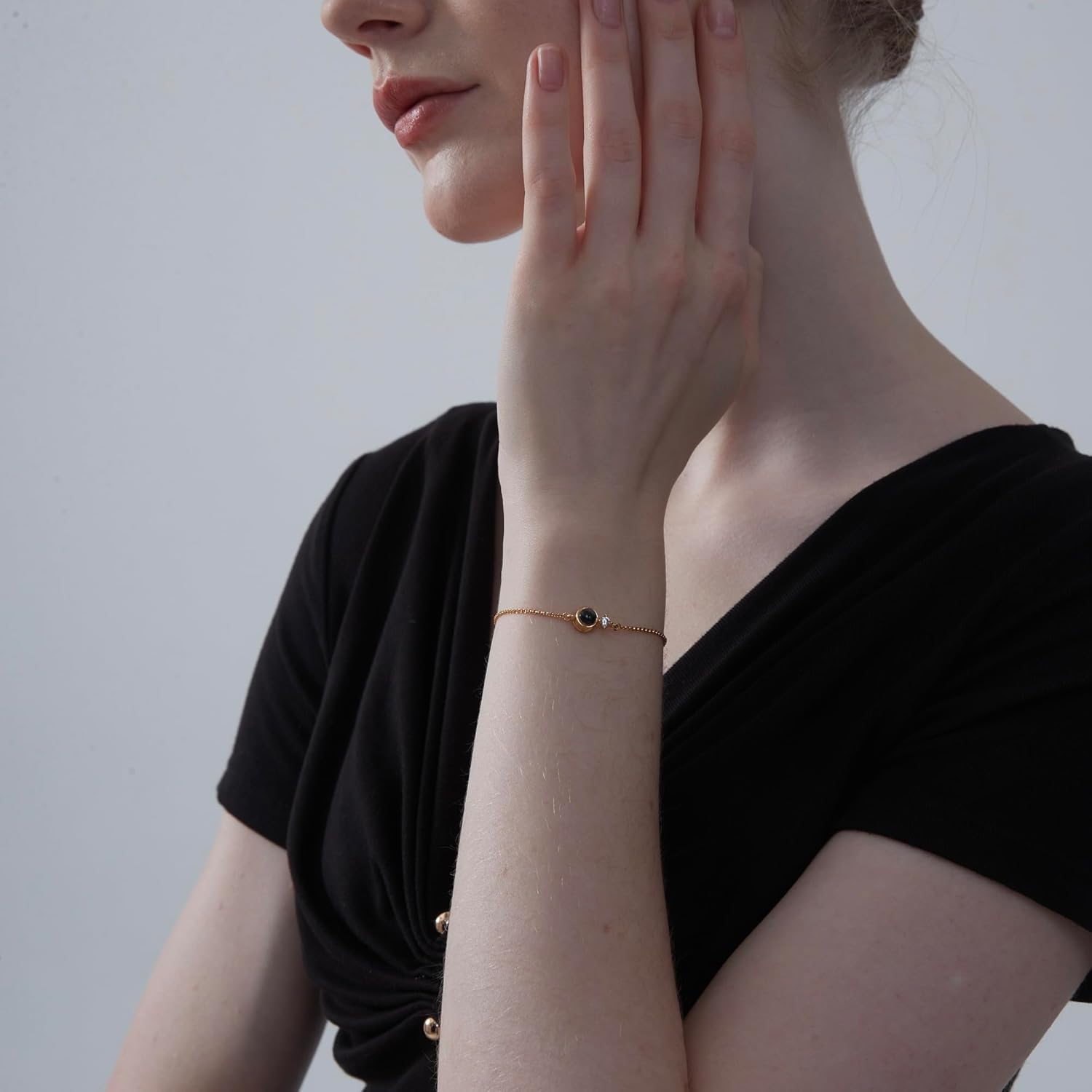 PERIMADE Picture Projection Personalized Photo Projection Bracelet for Women, Custom Text & Love in 100 Languages Memory Charm Bracelet 925 Sterling Silver Memorial Jewelry for Birthday Anniversary