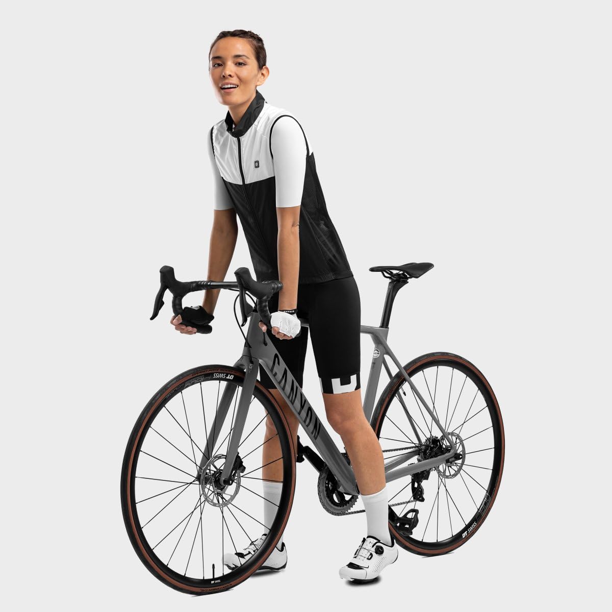 SIROKO - Gilet Antivento da Ciclismo da Donna V1-W Copenhagen - XL - Nero/Bianco