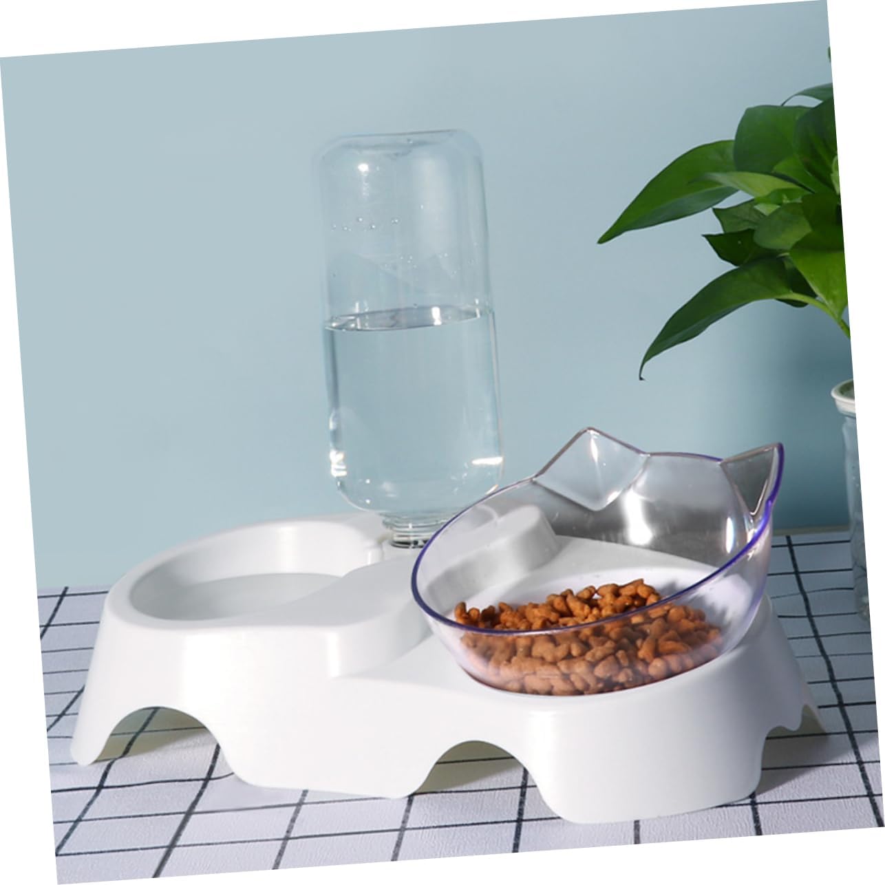 MERRYHAPY Convenient Cat Feeder and Automatic Water Dispenser with Stable Base for Small to Medium Dogs and Cats Tilted Design Easy to Pet Food and Water Bowls White