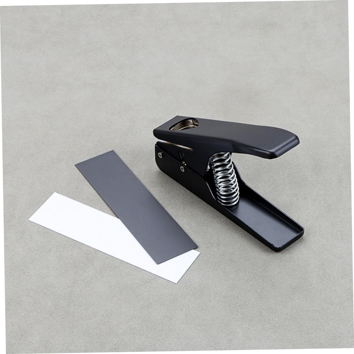 Yardwe Punzonatrice per Chitarra Kit per Punzonatura Strumento Portatile per Creazione Plettri Accessori per Costruzione Chitarra Punzone per Liutaio Taglierina per Plettri