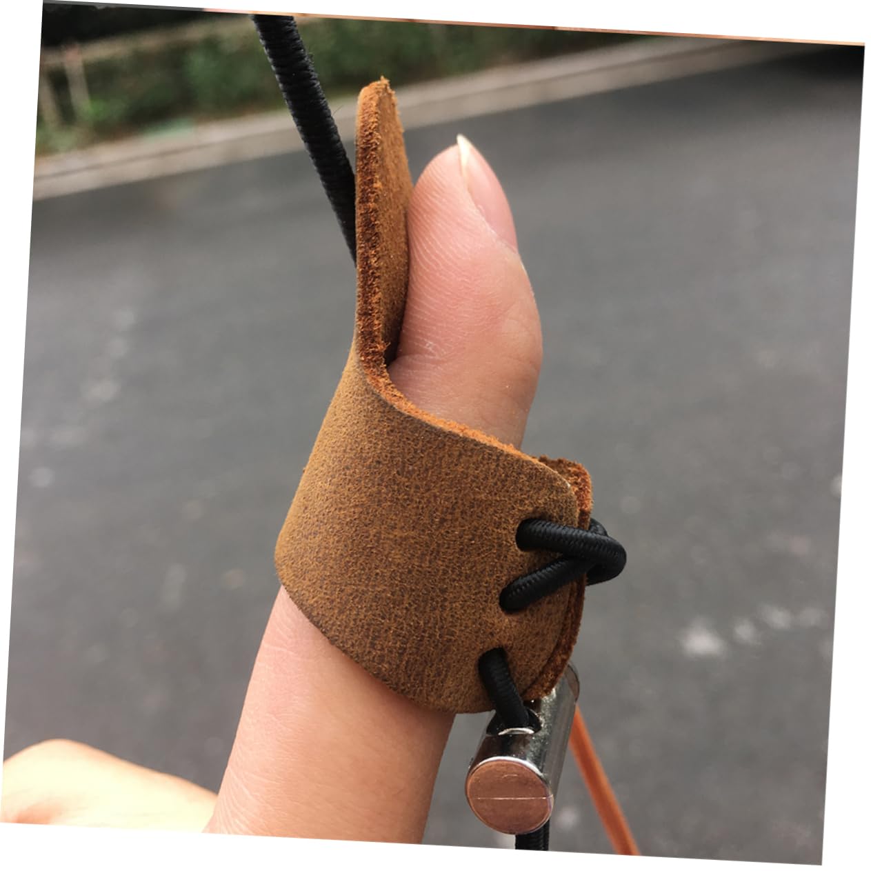 KOMBIUDA Finger Guard Protective Cover for Arrow Cowhide Material Comfortable Durable Glove