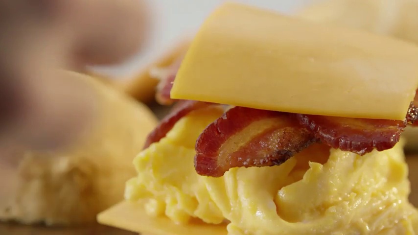 6 Pillsbury+Refrigerated+Biscuits+Southern+Homestyle