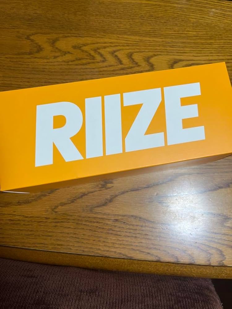 Amazon.co.jp: RIIZE (ライズ)ペンライト 公式 FANLIHGT : おもちゃ