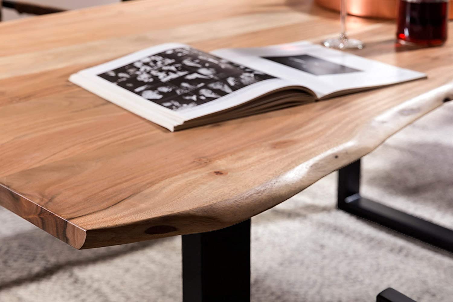 SAM Baumkantentisch 160x85 cm Quarto, Akazienholz massiv + naturfarben, Esstisch mit schwarzem U-Gestell, Esszimmertisch/Holztisch Industrial-Design, Tischplatte 26 mm