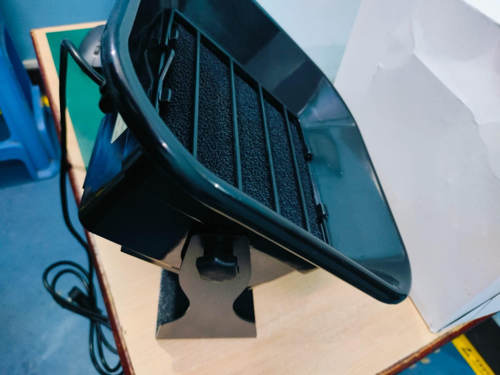 Global Statclean Systems ESD Safe Antistatic Soldering Fume Extractor Cum Solder Smoke Absorber