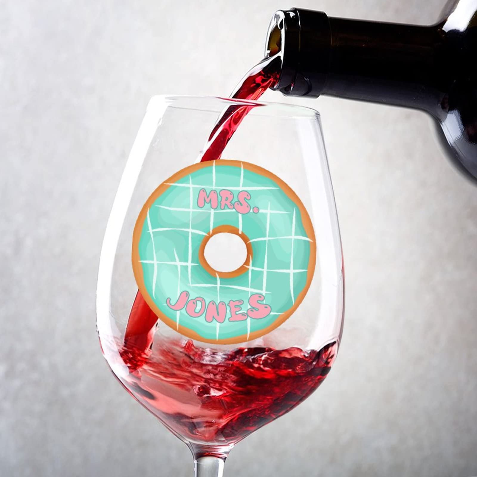 Verre à vin rouge avec nom personnalisé pour décoration de table Noël