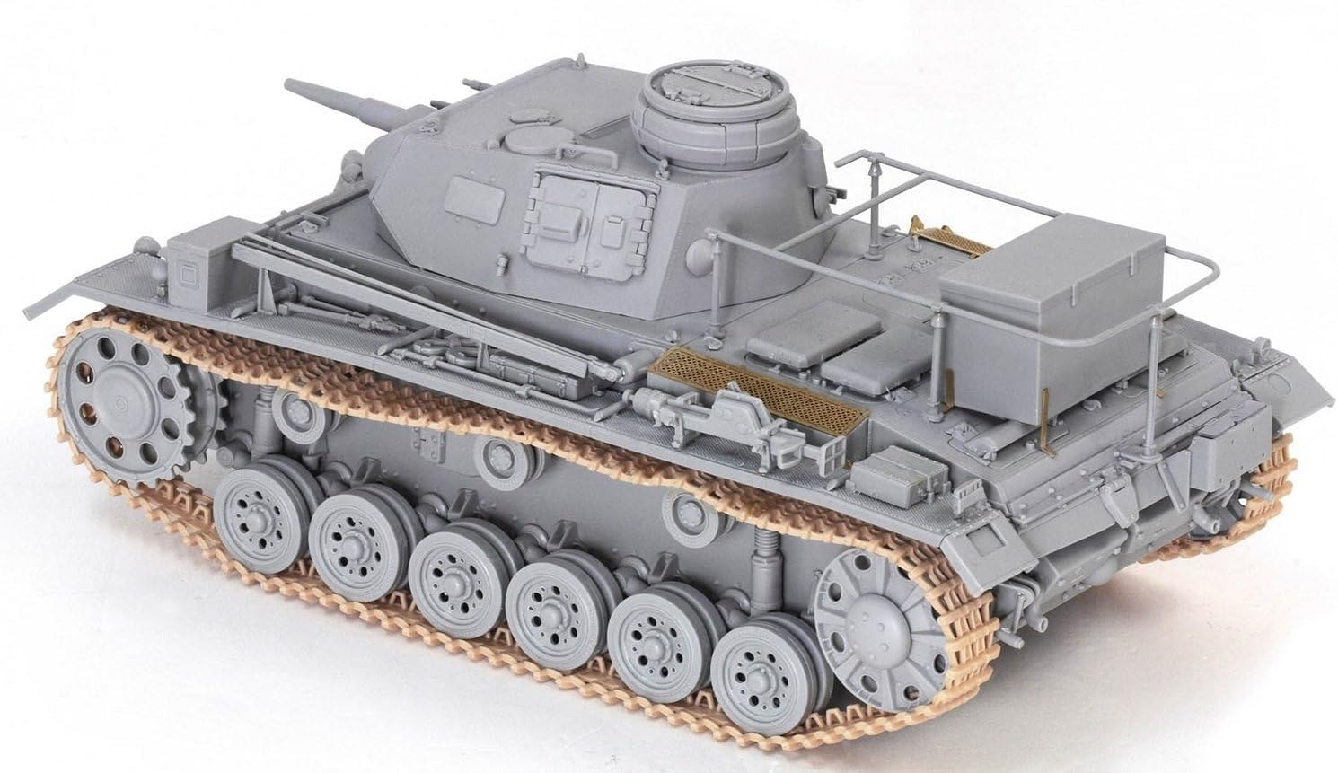 Amazon | ドラゴン 1/35 第二次世界大戦 ドイツアフリカ軍団 3号戦車H