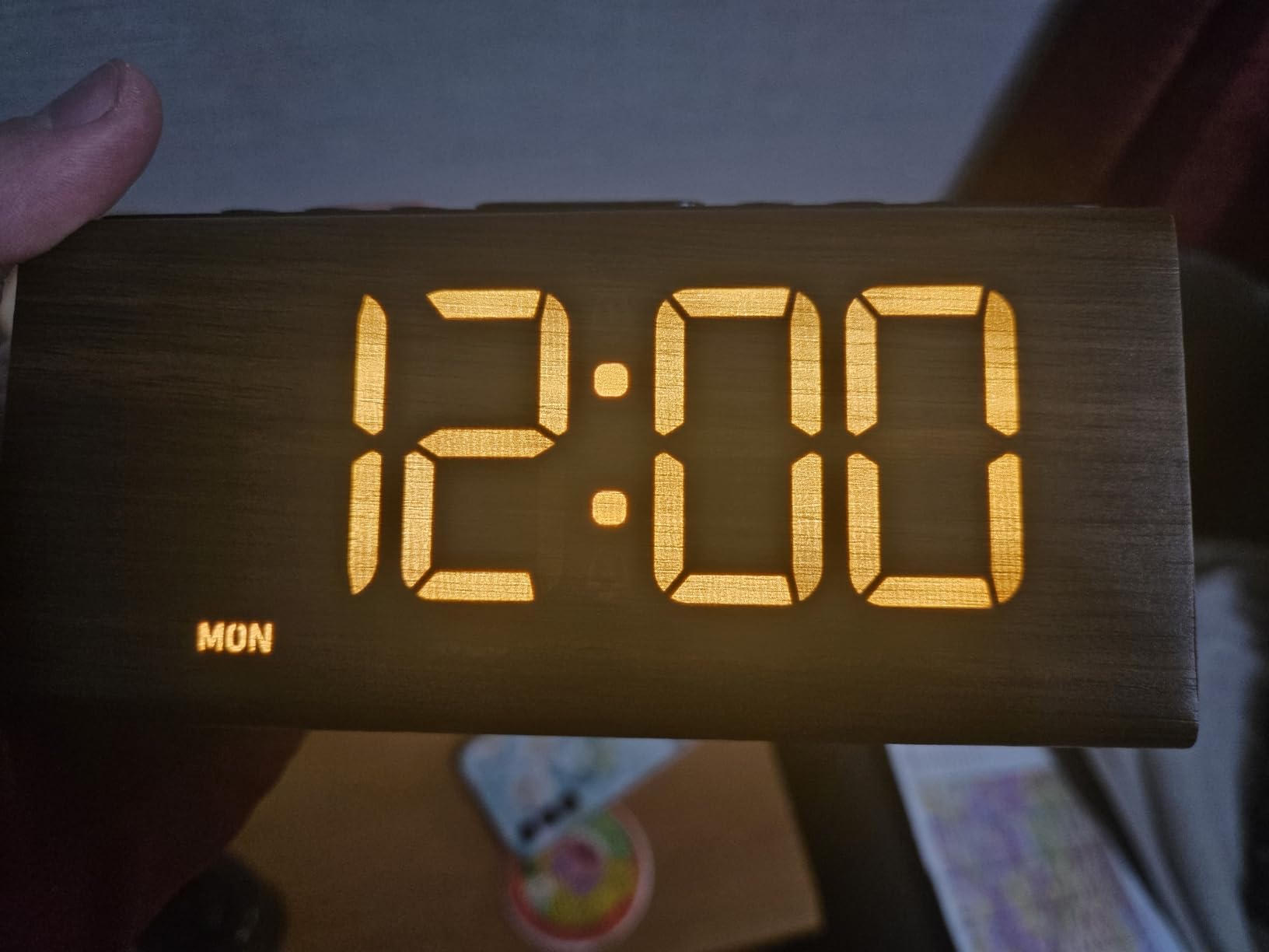 HOMVILLA G60 Digital Alarm Clock with USB port visible