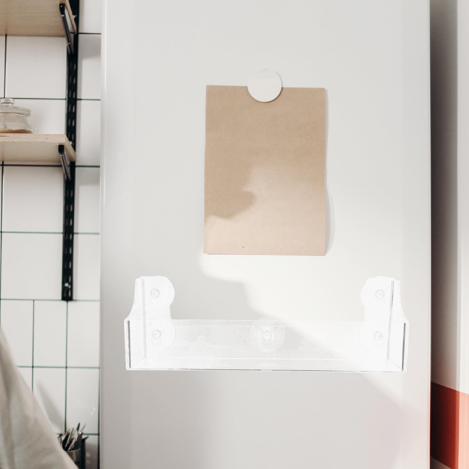 Kühlschrank Organizer aus Transparentem Acryl mit Starkem Saugnapf Aufbewahrungsregal für Gewürze und Getränkedosen Platzsparend für Küche und Kühlschrank