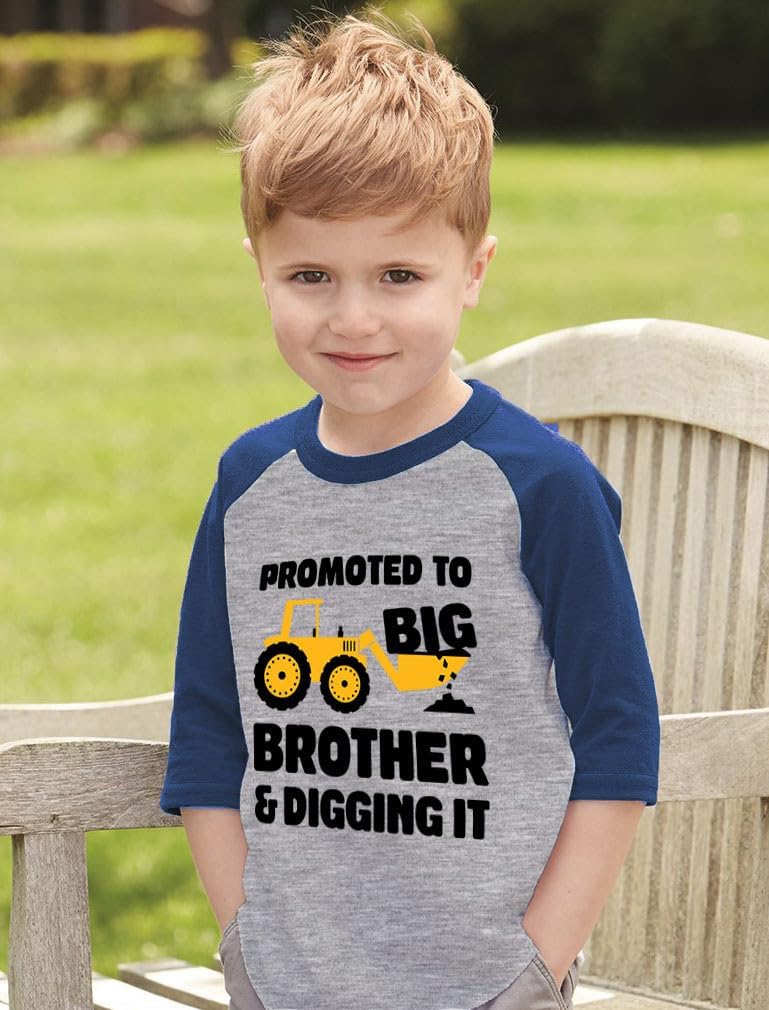 Tstars Promoted to Big Brother & Digging It Shirt Construction Bulldozer Sibling Toddler Kids Raglan T-Shirt